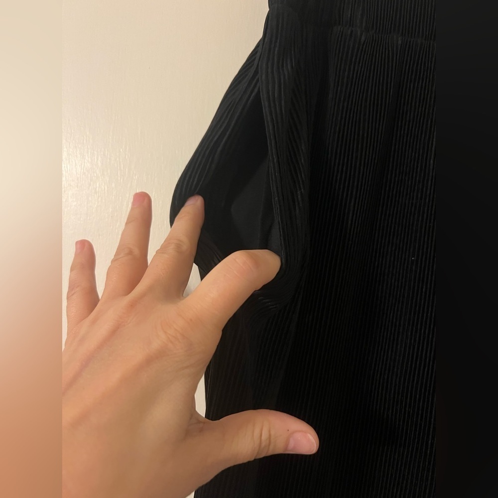 Abercrombie & Fitch Black ribbed wide leg Pants size M (R116) inseam 31.5” - Picture 2 of 9